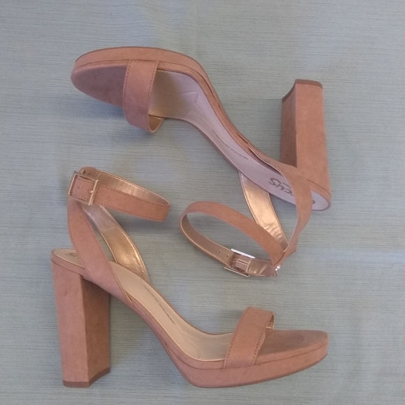 Circus by Sam Edelman Shoes - NWOB Circus Sam Edelman Tan Strappy Sandals Heels 9.5